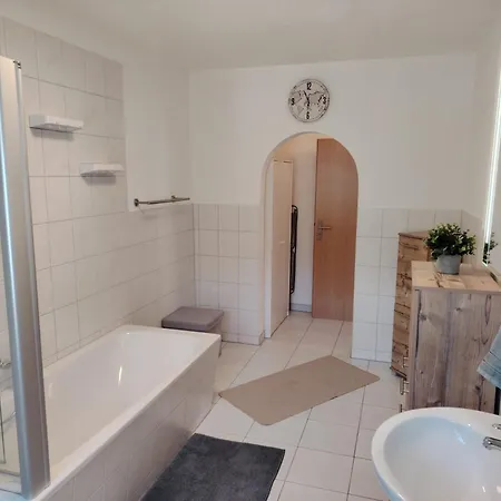 Apartment Ruhige Auszeit Mit Zentraler Anbindung